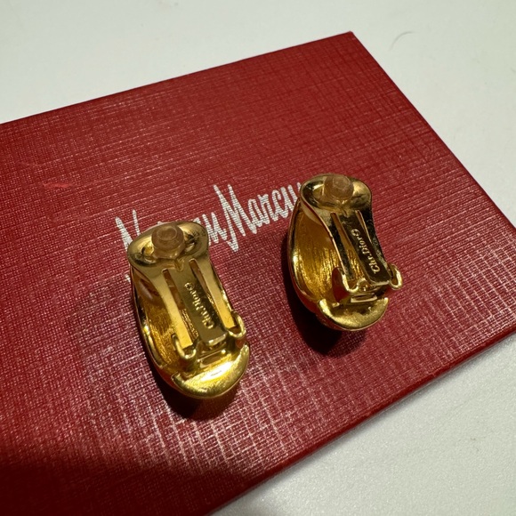 Christian Dior Gold and Black Swirl Earrings - Picture 4 of 4